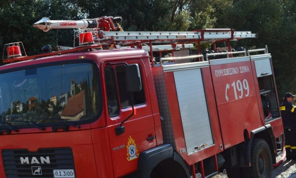 Θεσσαλονίκη: Ηλικιωμένος έπεσε σε ρέμα στα Πεύκα- Επιχείρηση της Πυροσβεστικής